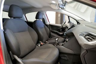 Peugeot 208   5P STYLE 1.6 BlueHDi 73KW 100CV 