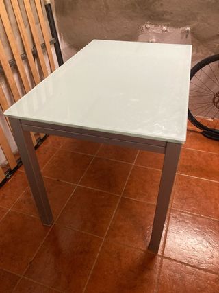 Mesa de cocina cristal y metal