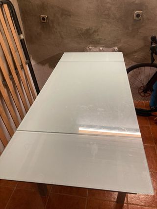 Mesa de cocina cristal y metal