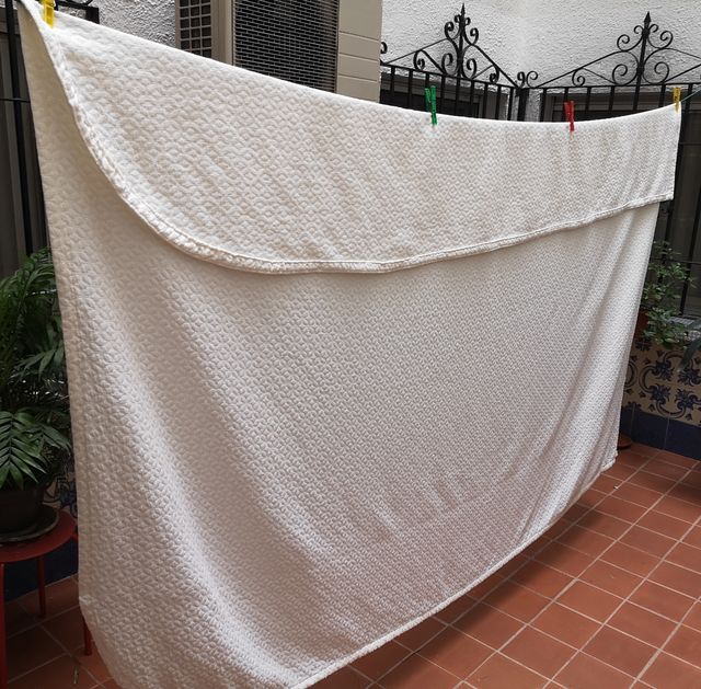 2 colchas de El Corte Inglés (264 cm x 188 cm)