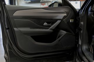 Peugeot 408    GT PHEV 225 eEAT8 