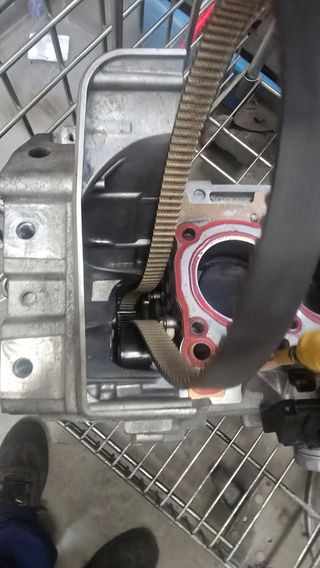 Motor usado con pocos kilómetros.. culata completa