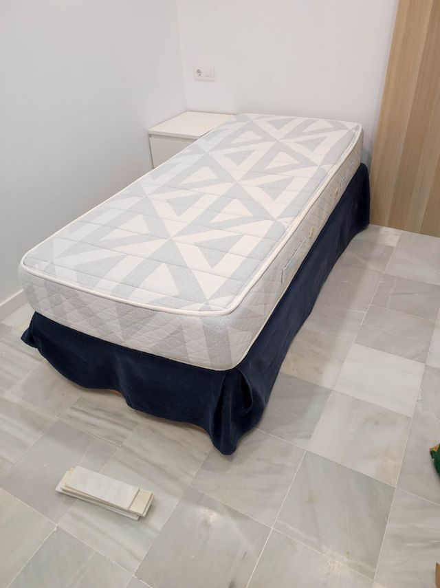 Canapé 90cm azul y blanco y colchón pikolin