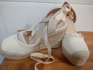 Zapatos de cuña blancos talla 37