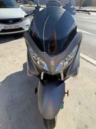 Suzuki Burgman 125 ABS 2017 Recién revisada