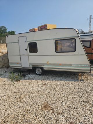 Caravana menos de 750kg buen estado