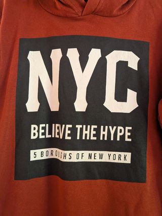Sudadera C&A NYC Believe The Hype Granate