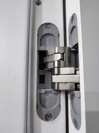 Cerniere invisibili per porte interne CEAM