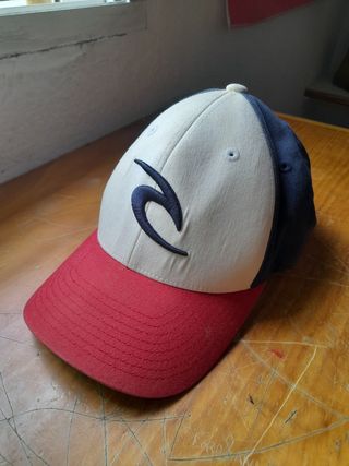 Gorras casi nuevas – varias marcas y estilos