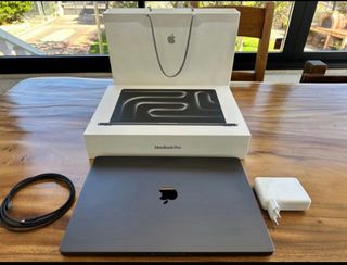 MacBook Pro M3 18GB RAM 512GB SSD 2024 En Garantia