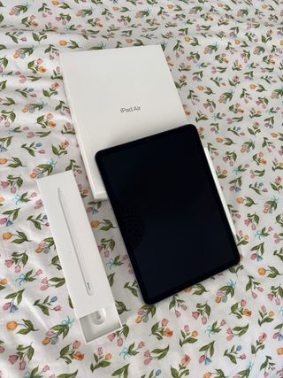 iPad Air (2022)