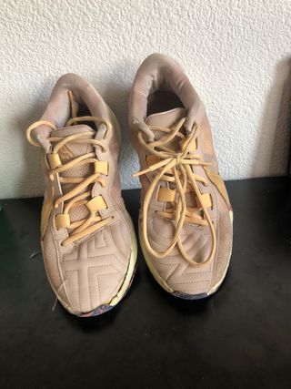 Zapatillas Baloncesto Nike Beige/Oro