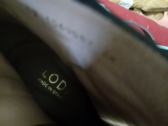 Stivaletti con tacco neri e grigi