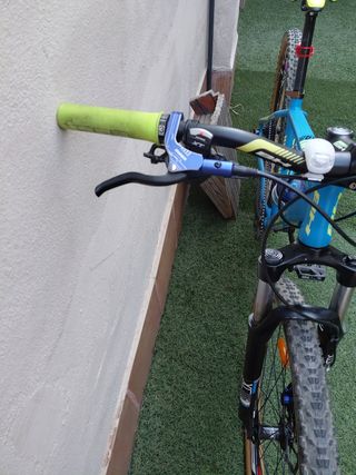 Bicicleta de Montaña BH Azul URGE