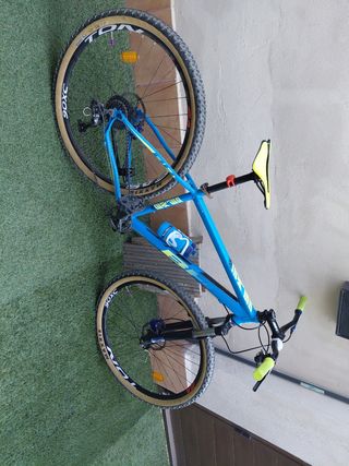 Bicicleta de Montaña BH Azul URGE