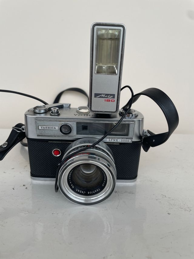 Cámara Yashica Lynx 5000 años 60