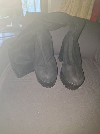 Botas altas negras talla 38