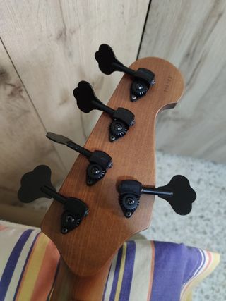 Bajo zurdo Maruszczyk Mopped B 5P (NEGOCIABLE)