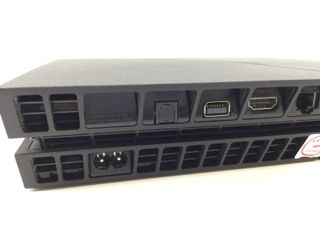 PS4 1TB Sony Negra