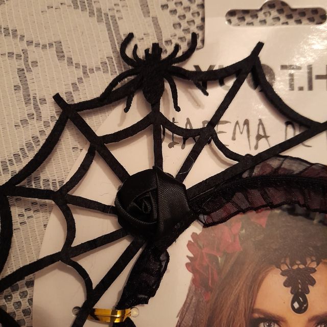 Cerchietto e spilla per Halloween