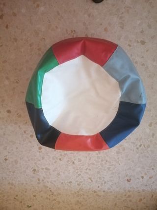 Puff redondo multicolor cuero sintético. 