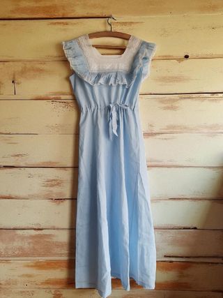 Camisón vintage azul bebé de algodón con encaje 
