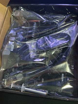 Placa Base Gigabyte B450M H AM4