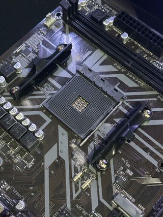Placa Base Gigabyte B450M H AM4