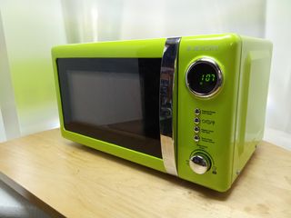 Microondas Verde Jocel