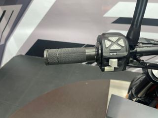 KTM 125 Duke ABS Naranja Gris