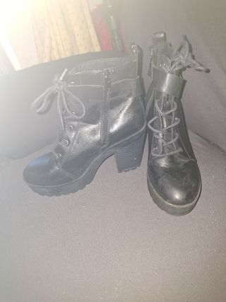 Botines negros talla 37