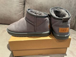 Botas ugg gris oscuro 