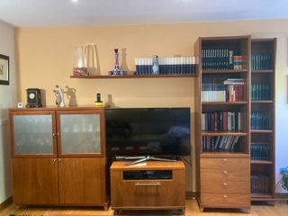 Conjunto Muebles Salón acabados en castaño