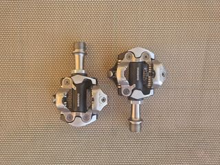 Pedales Shimano XT
