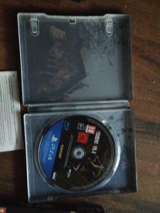 Resident Evil 4 Edición Limitada caja metálica PS4
