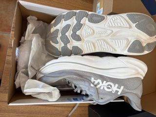 Zapatillas Hoka Clifton 10 Gris/Blanco