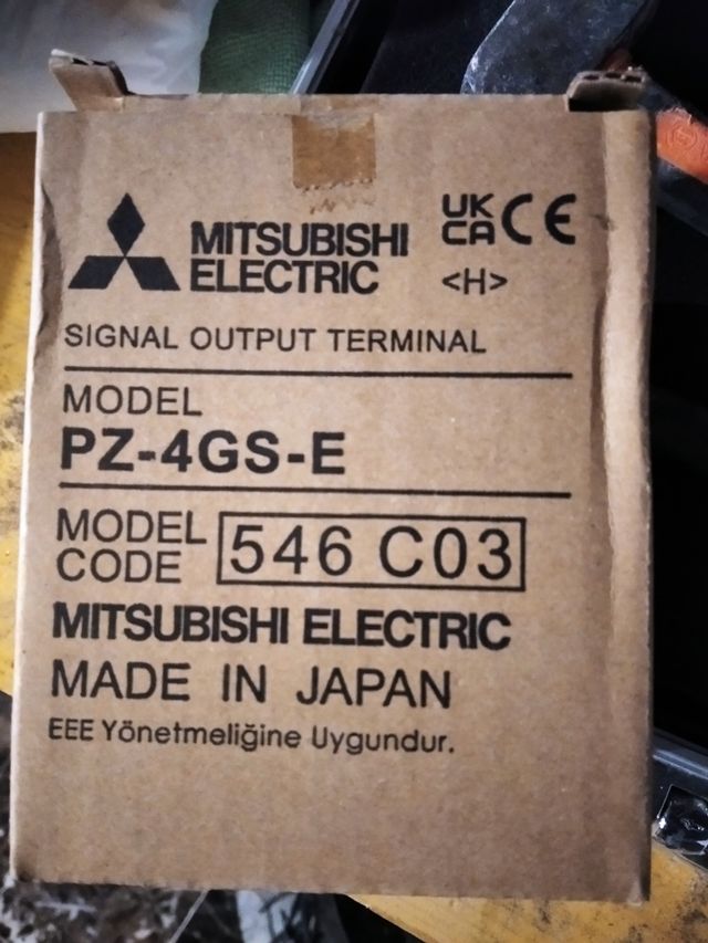 Mitsubishi Electric PZ-4GS-E Terminal Salida Señal