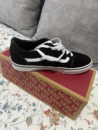 Zapatillas Vans Negras Talla 37 Nuevas