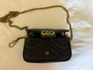Bolso mini de piel Gucci Marmont negro