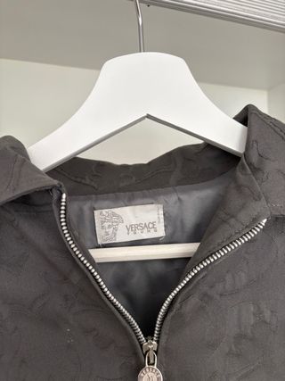 Chaqueta Versace young con tachuelas original