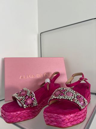 Sandalias  Alma en Pena Talla 39 Nuevas EN SU CAJA