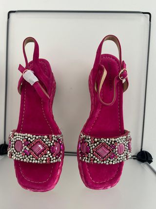 Sandalias  Alma en Pena Talla 39 Nuevas EN SU CAJA