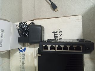 Router WiFi y Hub Ethernet