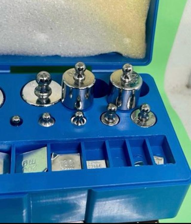 Pesas precisión 100g a 0.01g