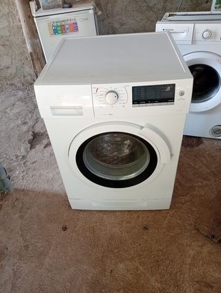 Lavadora secadora blanca