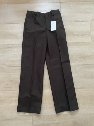 Pantalón chino marrón
