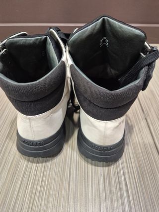 Botines Camper Blanco y Negro