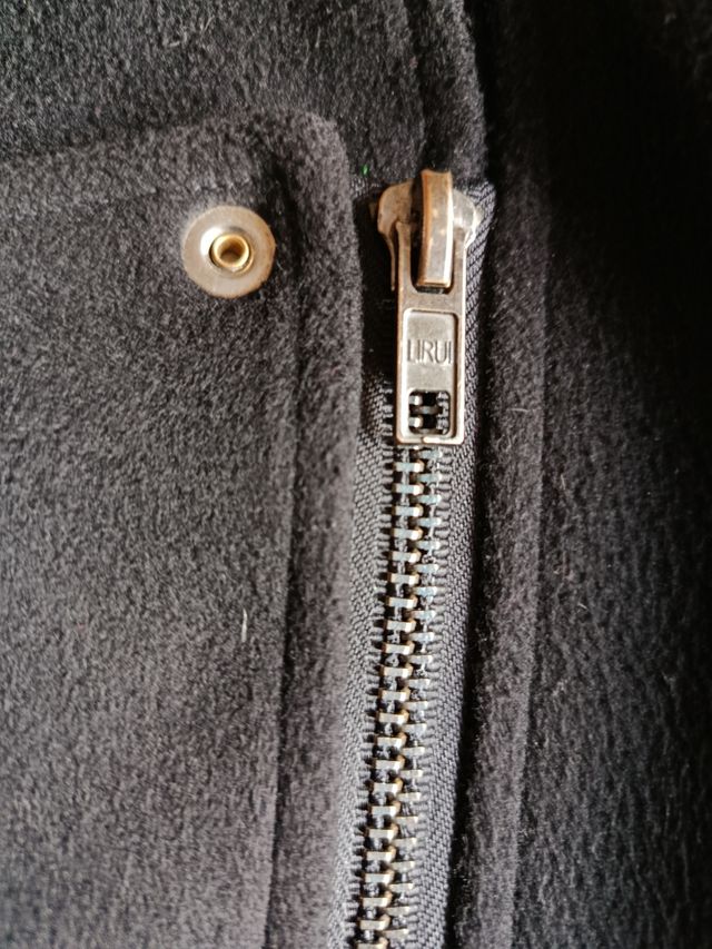 Abrigo Kiabi negro Talla S  Perfecto estado