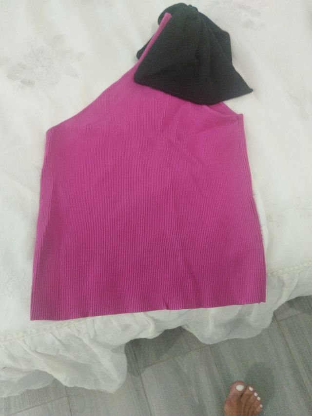 Top asimétrico buganvilla