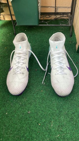 Botas de fútbol Nike para hombre gama alta